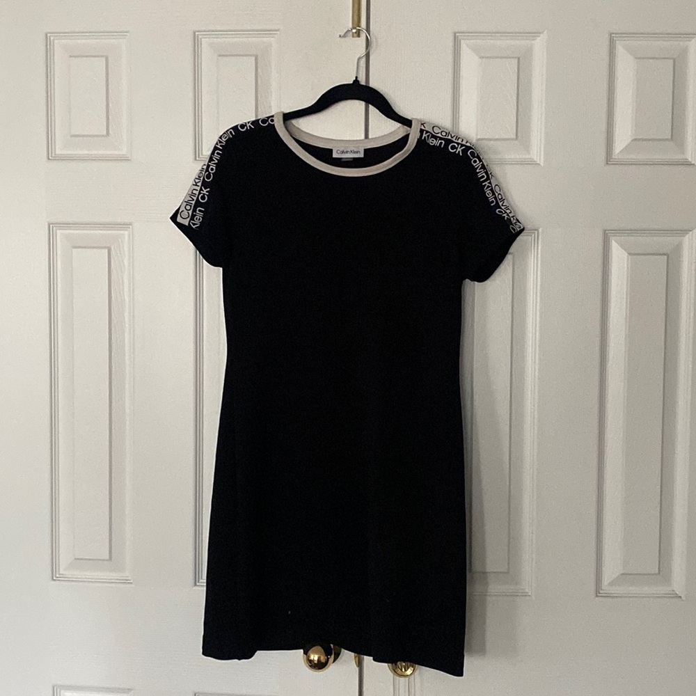 Calvin Klein black logo-patterned T-shirt dress, size S